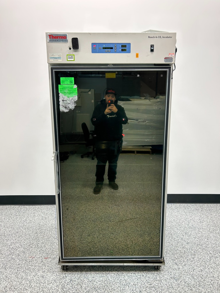 Image of Thermo Reach-In CO2 Incuabtor